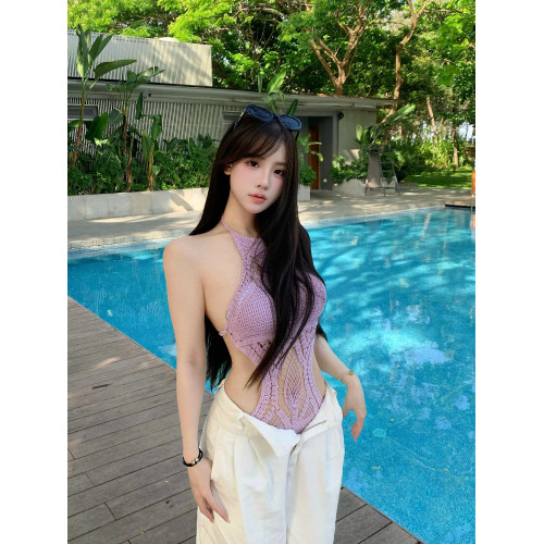 OUTFlT 歐美辣妹風性感鏤空針織掛脖連體泳衣女2025新款修身顯瘦