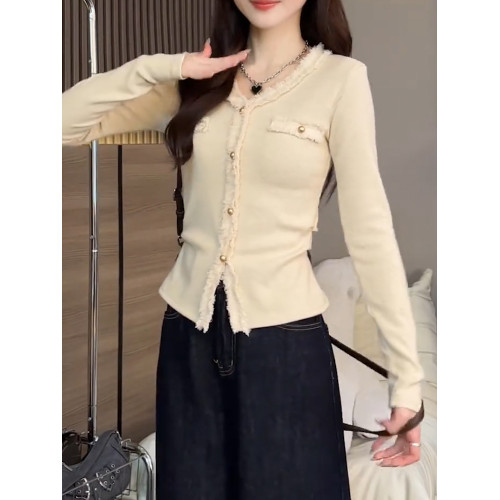 2026秋季新品杏色V領長袖T恤女純色高級氣質小衆質感顯瘦減齡上衣