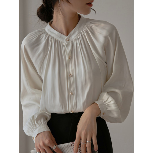 白杏色緞面燈籠袖襯衫女春季新款設計感小衆上衣法式復古立領襯衣