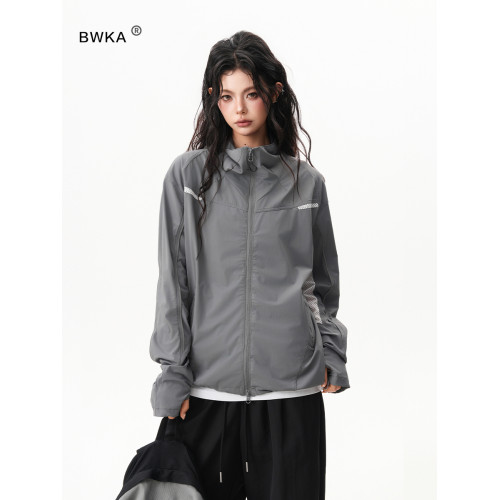 冰絲涼感速乾防曬衣女男2025夏boxy薄款透氣上衣戶外拼接運動外套