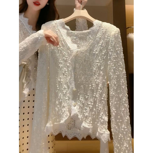 法式仙氣氣質V領蕾絲衫女2026年春新款復古洋氣減齡時尚百搭上衣