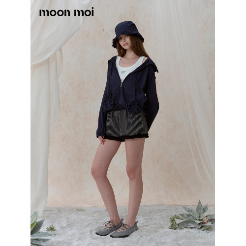 Moonmoi｜藍之戀曲 寬鬆輕薄柔軟拉鍊防/曬連帽短外套+漁夫帽