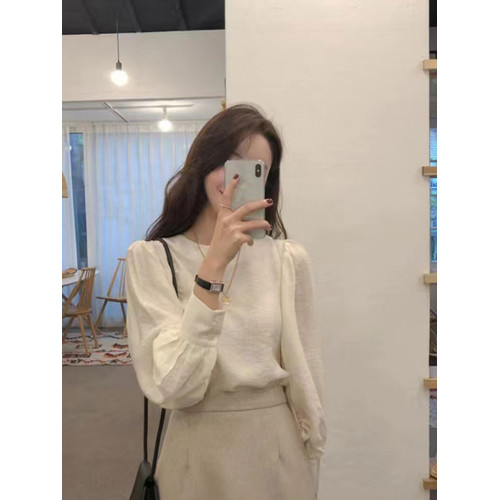 法式復古高級感洋氣氣質簡約百搭長袖圓領泡泡袖純色襯衫上衣女潮