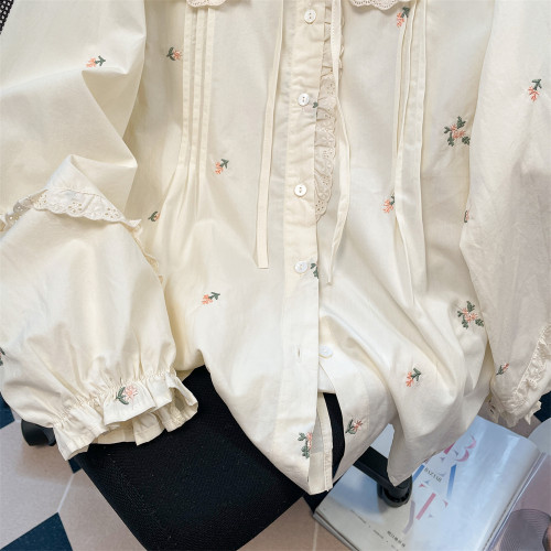 法式獨特漂亮碎花刺綉娃娃領襯衫女秋冬洋氣甜美內搭曡穿長袖上衣