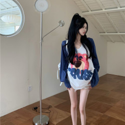 冰絲外穿戶外連帽長袖t恤女夏季草莓小熊休閒V領插肩防曬衣服