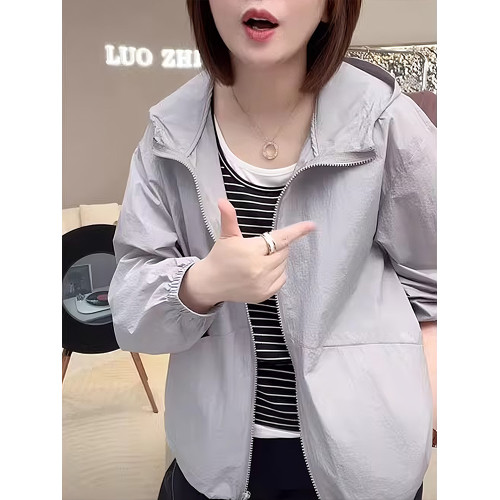 防曬衣女款連帽短款小個子外套2026新款防紫外線輕薄透氣防曬服女