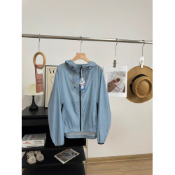 過季了才能到我們手上！無敵推~山系情侶款輕量速乾連帽防曬外套