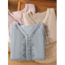 復古輕薄棉麻V領刺綉襯衫女夏季爆款洋氣媽媽高級苧麻五分袖上衣