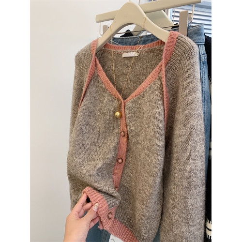 歐貨高級感假兩件撞色v領針織開衫女秋冬軟糯慵懶風羊毛毛衣外套