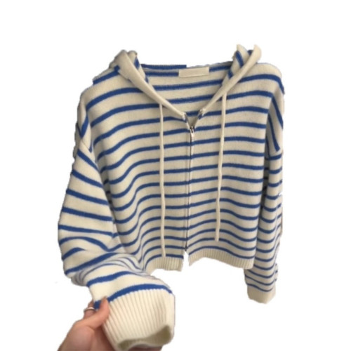 廣州十三行冬季女裝藍色條紋連帽外穿針織開衫慵懶松弛感毛衣外套