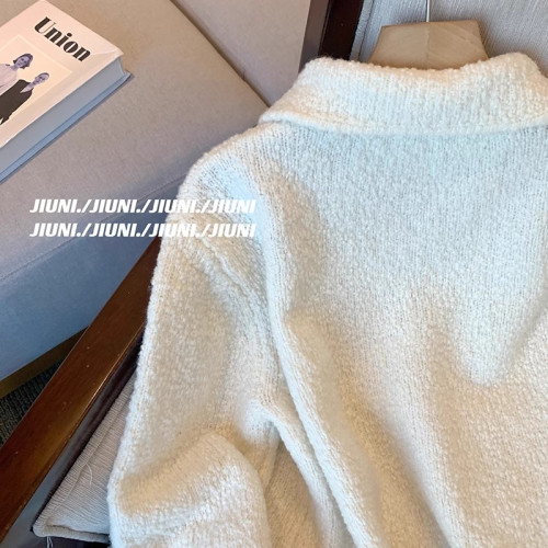 專櫃撤廻剪標單排釦娃娃領毛衣女2025新款韓版溫柔風短款針織外套