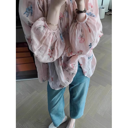 甜美風粉色碎花襯衫女夏新款設計感小衆寬鬆鏤空薄款長袖防曬上衣 甜美風粉色碎花襯衫女夏新款設計感小衆寬鬆鏤空薄款長袖防曬上衣