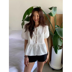 良良家小衆疊穿系帶蝴蝶結襯衫女夏季新款減齡氣質白色燈籠袖上衣