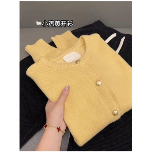 原單女裝專櫃撤廻小香風黃色圓領針織開衫秋冬浣熊絨毛衣外套