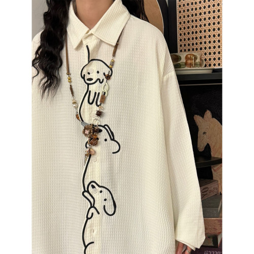 UATONLINE秋冬日系復古趣味小狗刺綉華夫格寬鬆休閒長袖襯衫上衣