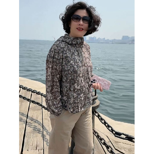 復古連帽防曬衣女2025新款夏季薄款印花防曬服媽媽裝短款防曬襯衫