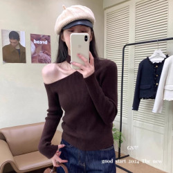 2025早春半高領露肩毛衣打底衫女設計感小衆修身內搭掛脖針織上衣