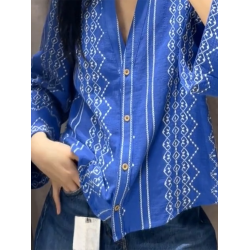 CHAO級推薦！復古氣質藍色V領防曬衫民族風新款刺綉法式休閒襯衫