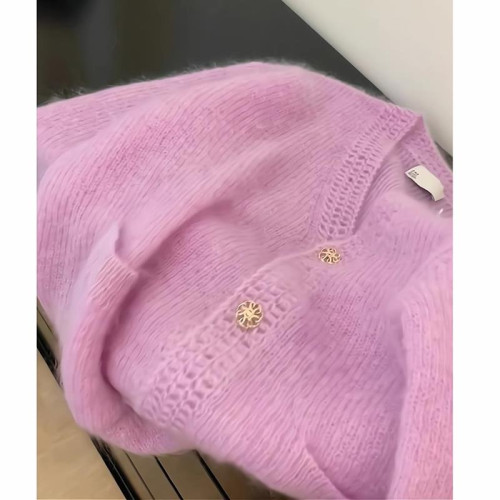 巨推薦~上身絕美！粉色V領針織開衫女2024新款寬鬆顯瘦毛衣外套