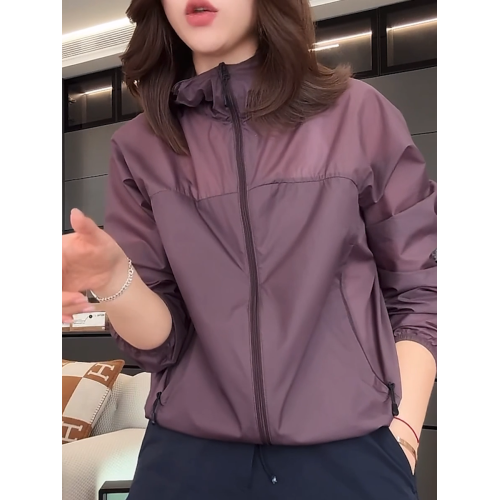 長袖防曬沖鋒衣外套女2025夏季新款韓版寬鬆洋氣拉鍊高領夾克上衣