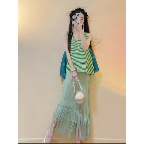 宅家褶皺2025夏季新款套裝女條紋印花無袖上衣高腰清新流蘇中長裙