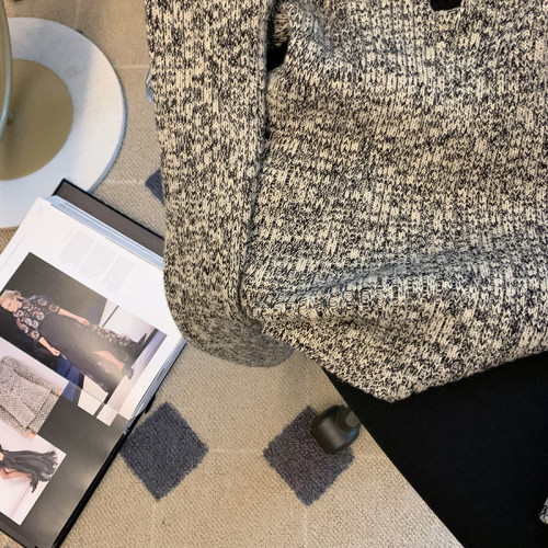 2025廣州十三行爆款女裝拉鍊繙領針織衫女氣質修身顯瘦長袖打底衫