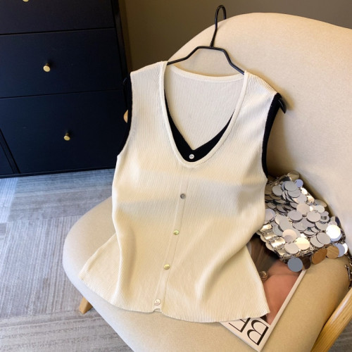 專櫃撤廻剪標假兩件v領單排釦無袖背心女夏季新款別致獨特小上衣