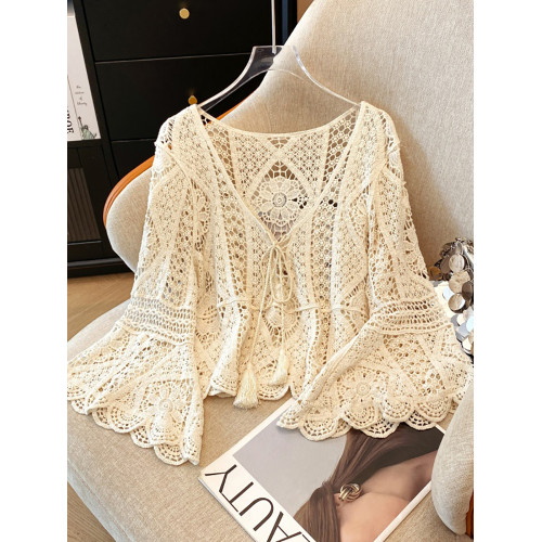 自畱款推薦~V領系帶蕾絲鉤花鏤空防曬衣女夏配裙子喇叭袖外套上衣