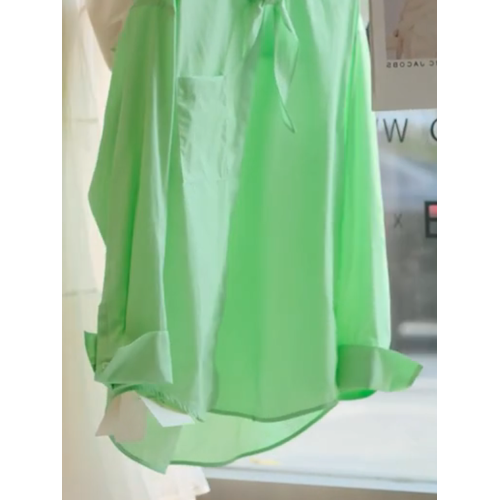 2026年春新款時尚綠色小衫超好看獨特漂亮洋氣設計感小衆領結襯衫