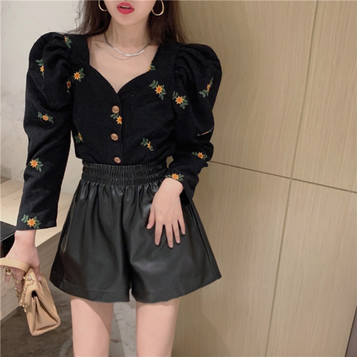 復古v領刺綉花朵長袖襯衫女設計感小衆2024秋季新款氣質短款上衣