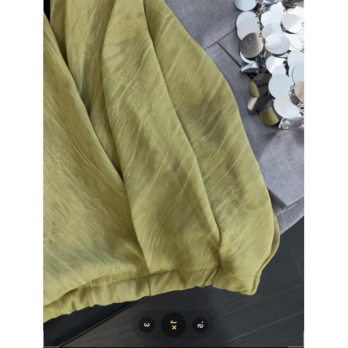 專櫃撤廻剪標綠色掛脖吊帶背心女夏季新款氣質辣妹露背無袖小上衣