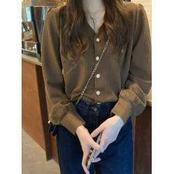 春秋裝2025年新款洋氣小衫漂亮v領高級咖色法式襯衫女設計感小衆