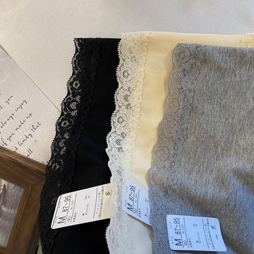 WF. 出口訂單 純棉精梳棉中腰無痕包臀款 簡約舒適內褲女 WF. 出口訂單 純棉精梳棉中腰無痕包臀款 簡約舒適內褲女