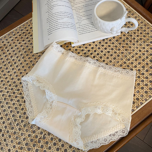 WF. 出口訂單 純棉精梳棉中腰無痕包臀款 簡約舒適內褲女 WF. 出口訂單 純棉精梳棉中腰無痕包臀款 簡約舒適內褲女