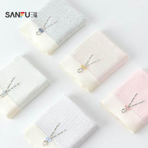 三福【3條裝】女中腰內褲抗菌底襠無痕邊印花平角褲少女淺色底褲