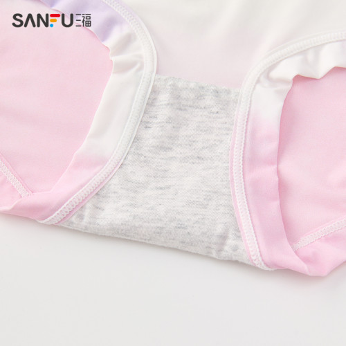 三福女中腰包臀內褲 清新滿版印花輕薄抗菌純棉底襠半平角褲 三福女中腰包臀內褲 清新滿版印花輕薄抗菌純棉底襠半平角褲