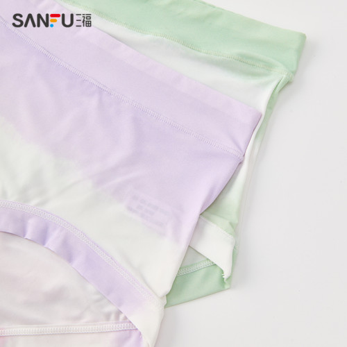 三福女中腰包臀內褲 清新滿版印花輕薄抗菌純棉底襠半平角褲 三福女中腰包臀內褲 清新滿版印花輕薄抗菌純棉底襠半平角褲