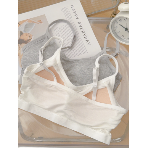 「兔牙」高中學生發育期少女內衣無痕美背一體帶胸墊無鋼圈細肩帶