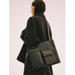 TTS  汀汀斯原創小衆電腦包黑色斜背輕便通勤小衆多功能筆電包