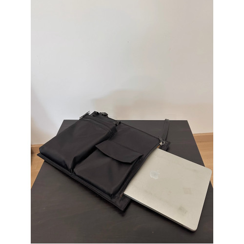 TTS  汀汀斯原創小衆電腦包黑色斜背輕便通勤小衆多功能筆電包