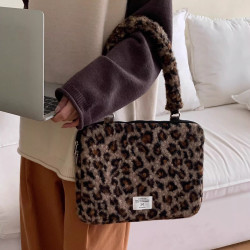 法國Maje Franch筆記型電腦包14寸2026新款女士單肩包通勤豹紋高級感適用蘋果macbookair13.3聯想華爲pro16寸