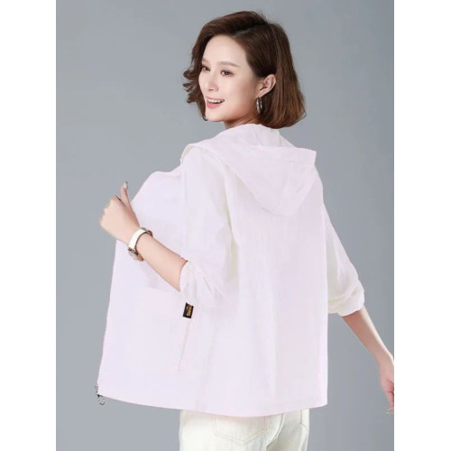 防曬衣女夏季薄款2024新款寬鬆大碼防曬服透氣女士短外套時髦洋氣