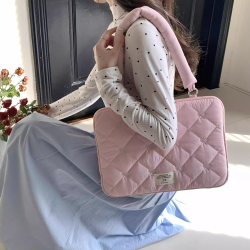 法國Maje Franch筆記型電腦包14寸2026新款韓國ins高顔值適用macbookpro/air13.3寸蝴蝶結單肩包通勤小衆蘋果