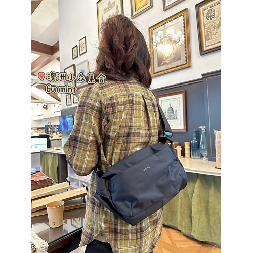 Bellry輕便單反攝影包9L探險家相機包男女大容量戶外旅行斜後後背包潮