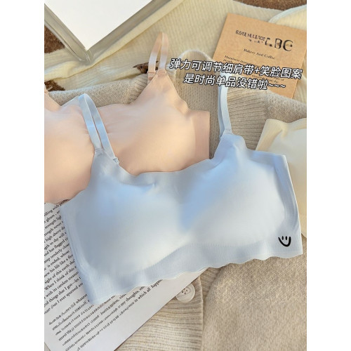 安心貓少女內衣女發育期初中學生無痕冰絲文胸顯小胸背心高中抹胸