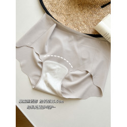 奶皮膚色無痕隱形蜜桃臀騎行內褲女士7A抑菌加長襠不夾臀中腰包臀