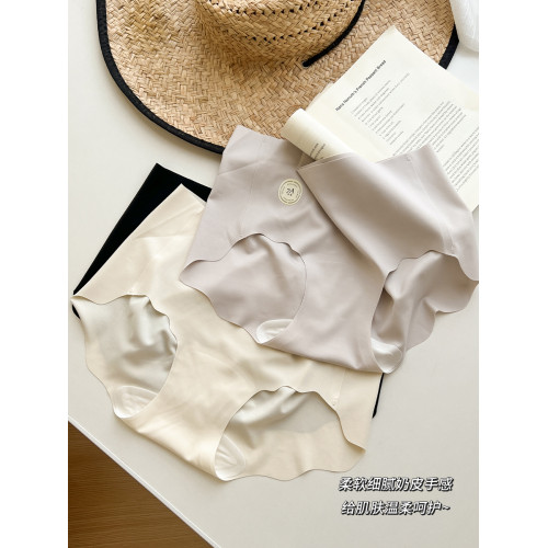 奶皮膚色無痕隱形蜜桃臀騎行內褲女士7A抑菌加長襠不夾臀中腰包臀