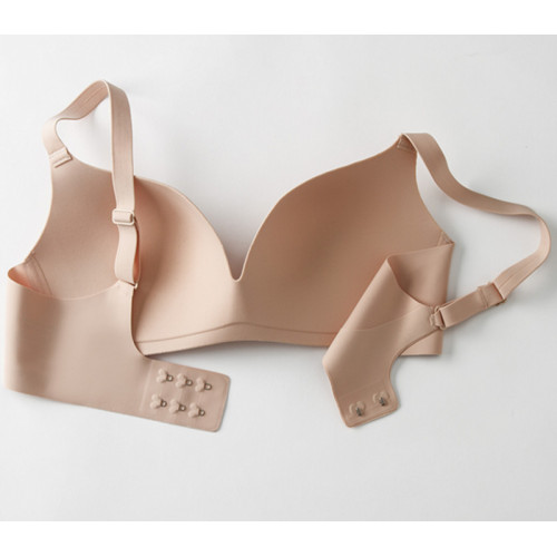 日本無痕文胸隱形內衣女一片式光面裸感大胸顯小超薄款夏季透氣