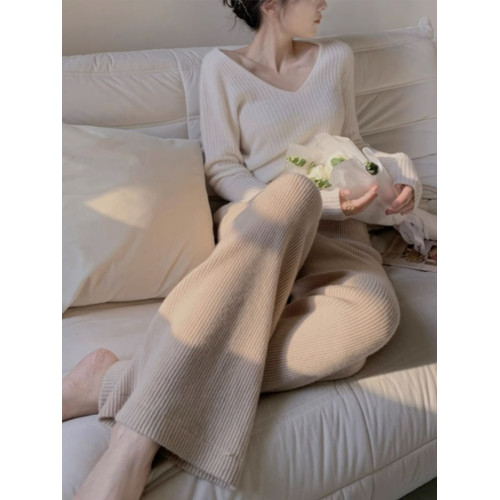 慵懶顯瘦直筒垂感針織濶腿褲女秋冬奶白色寬鬆休閒加長拖地羊絨褲