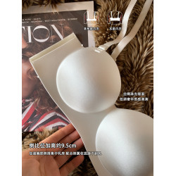 無痕光面內衣女防滑小胸聚攏顯大無肩帶抹胸上薄下厚無鋼圈文胸罩